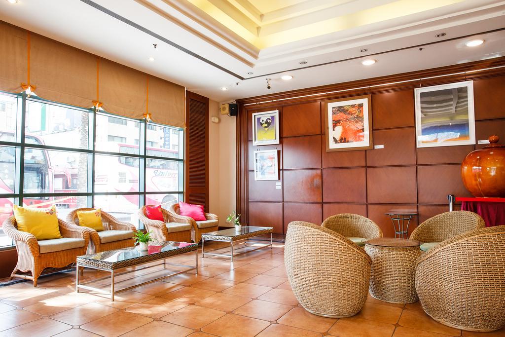 Wei-Yat Grand Hotel Тайнань Экстерьер фото